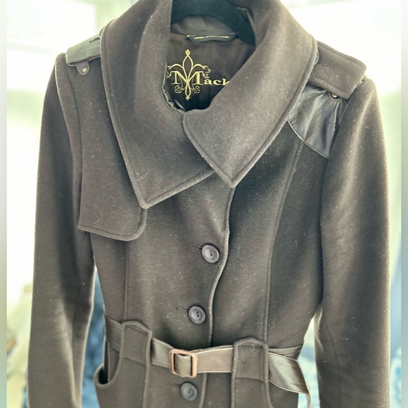 Mackage Wool Tench coat. Fabulously tailored and gorgeous on the bod. - Picture 5 of 11